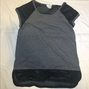 Champion Workout Shortsleeve Gray Mesh Top Size S